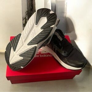 New Balance Kids Rave Run v2 Lace Up Sneakers ♦️NEW♦️